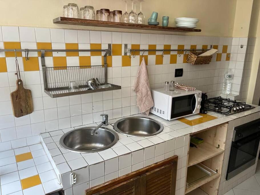 Appartamento In Centro A Livorno Bagian luar foto